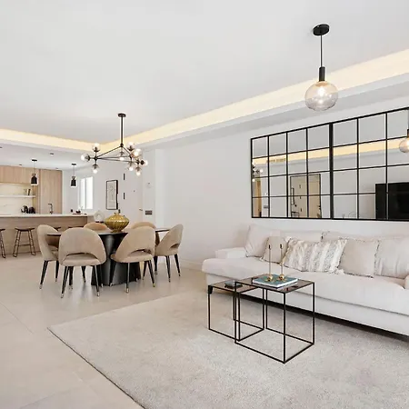 5 Bedroom Luxury W Pool, Garage And Amazing Views *