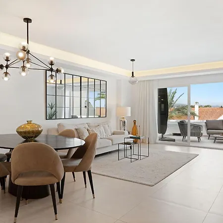5 Bedroom Luxury W Pool, Garage And Amazing Views * Marbella
