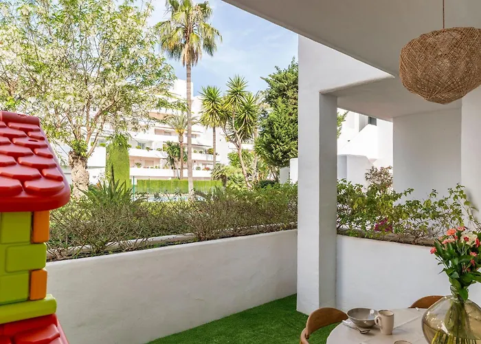 5 Bedroom Luxury W Pool, Garage And Amazing Views * Marbella