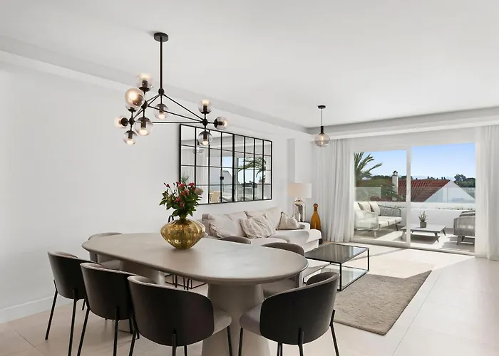 Apartment 5 Bedroom Luxury W Pool, Garage And Amazing Views Marbella